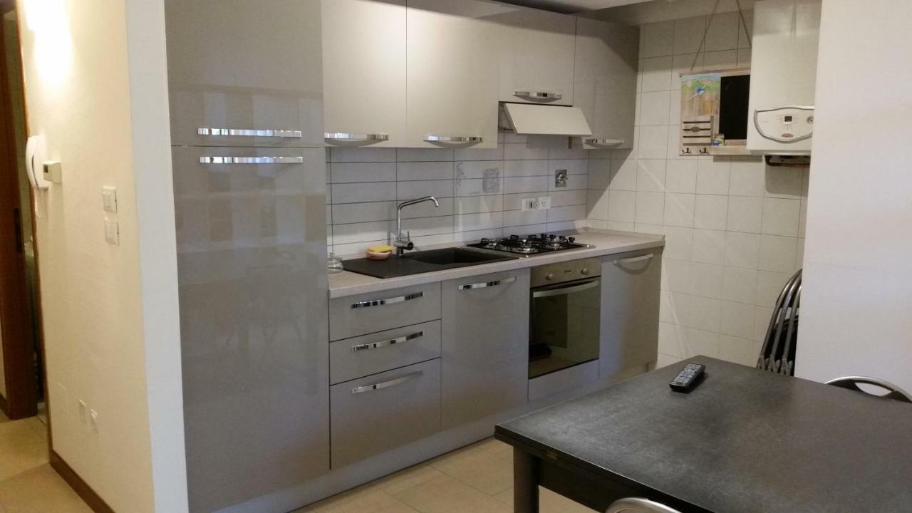 Bologna Studio Flat 111 Via Francesco Zanardi Villa ภายนอก รูปภาพ